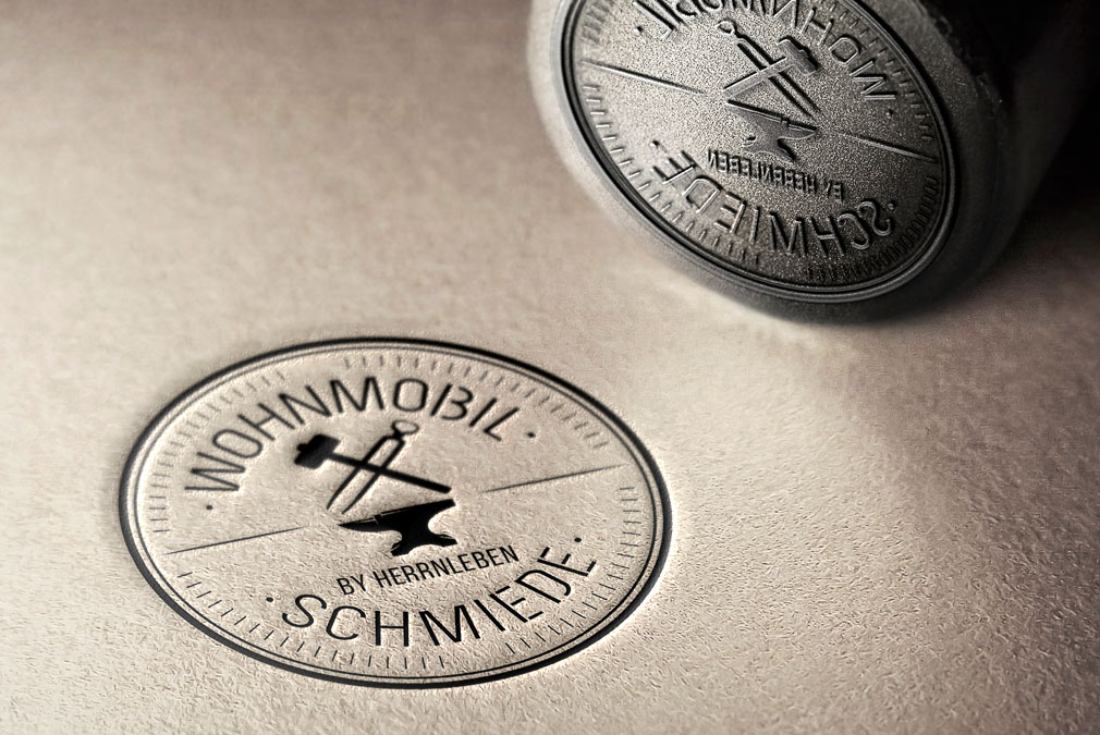 Grafikdesign - Logo WOHNMOBIL-SCHMIEDE Ralph Herrnleben / Bayreuth